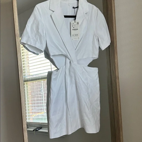Zara White Short Sleeve Cutout Blazer Dress with Black Trim - Picture 4 of 6